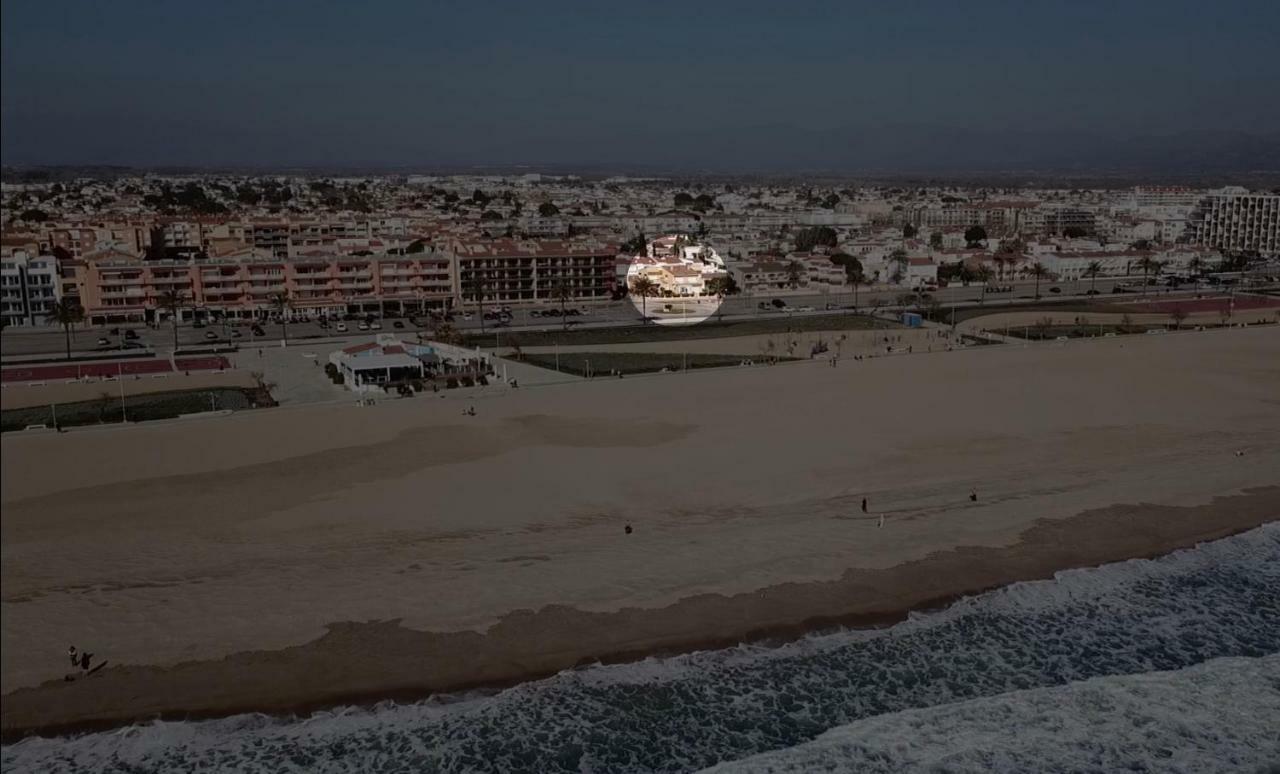 Apartament Amb Jardi A La Platja D'Empuriabrava Extérieur photo
